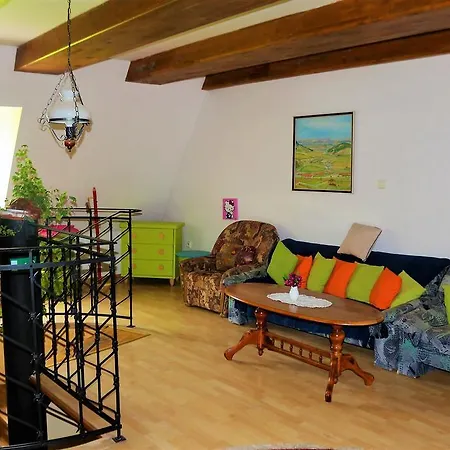 Piller Kastiel Penzión pre hostí Krompachy